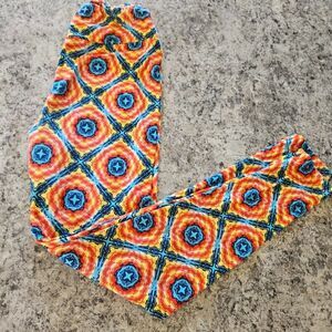 LulaRoe Batik Leggings One Size